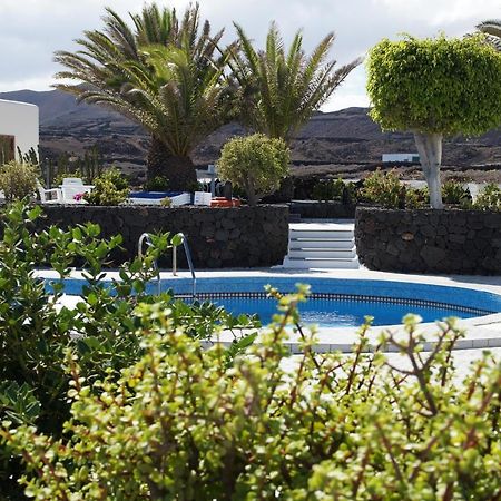 Apartments Casa Blanca Charco del Palo Exterior photo